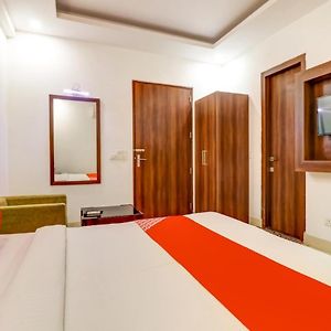 Standard Double or Twin Room on Food soft Beverage